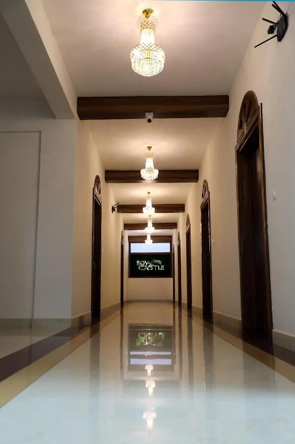 Royal Castle Hotel Mananthavady